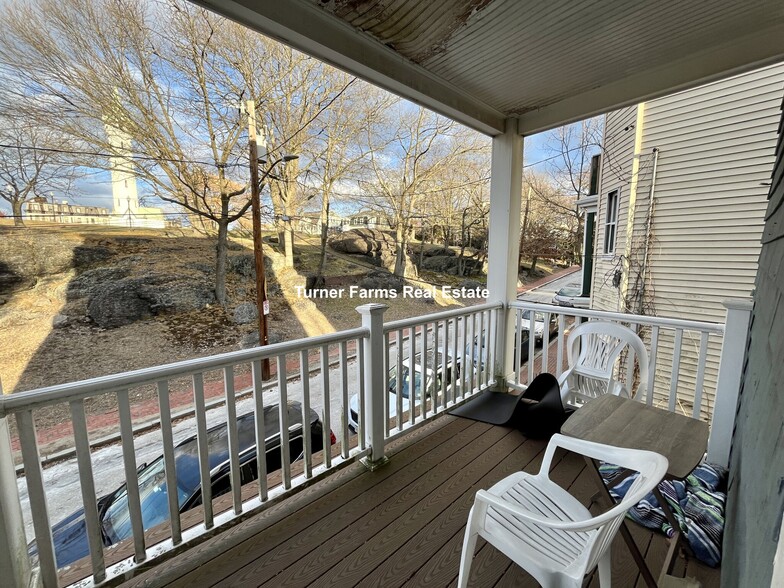 Building Photo - 47 Beech Glen St