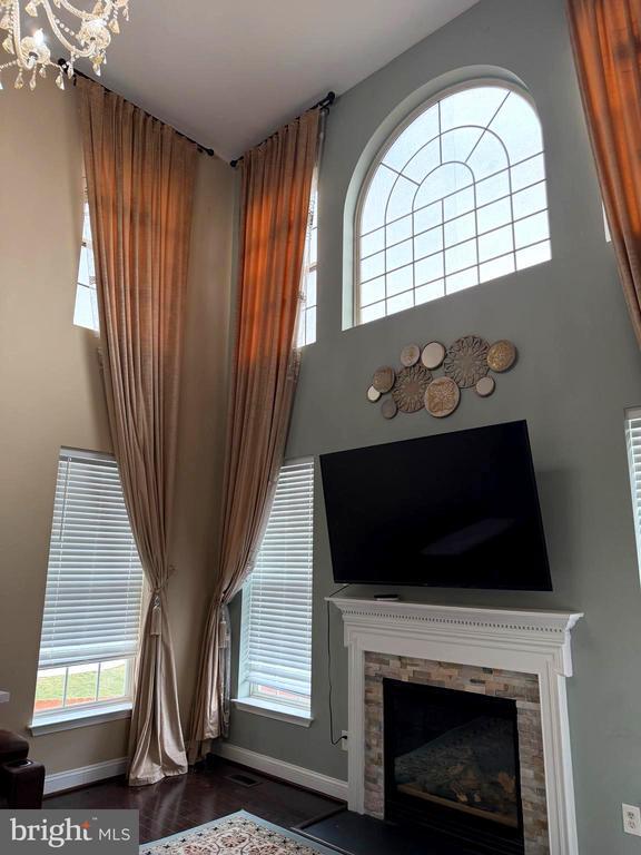 Building Photo - 13580 Den Hollow Ct