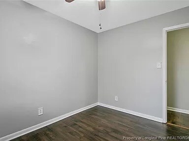 Building Photo - 729 Emerald Dr