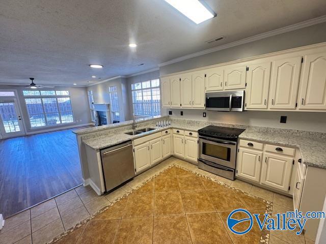 Building Photo - 492 SW Sussex Dr