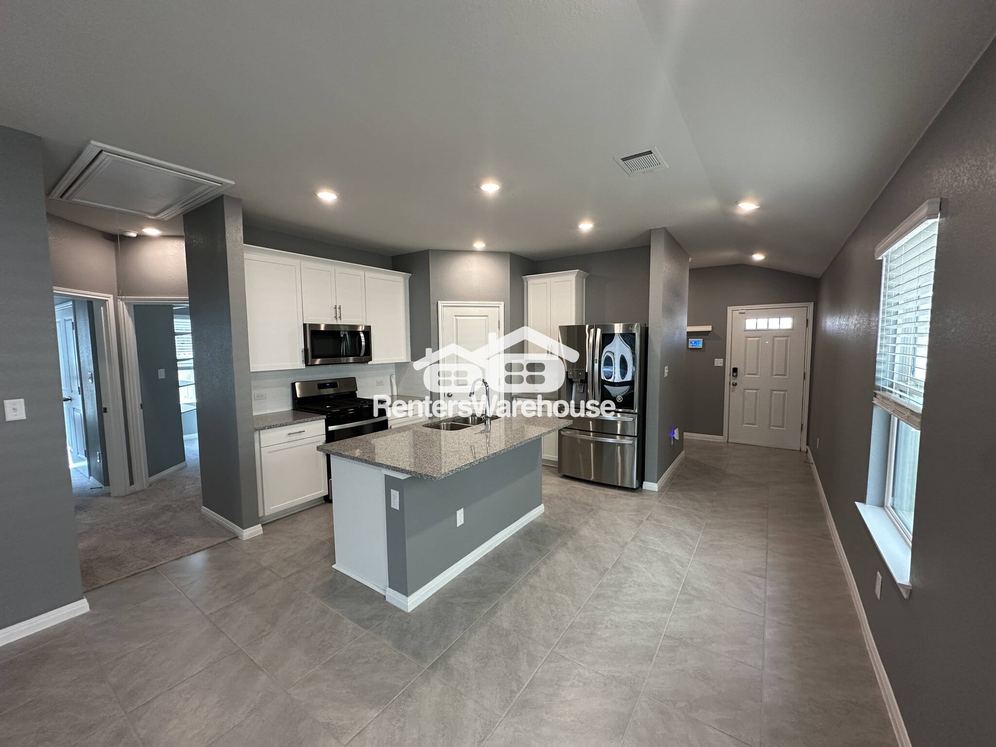 Building Photo - 513 Longmount Cv