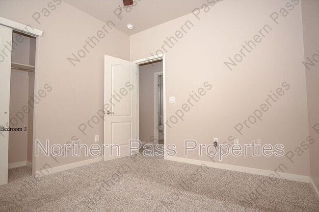 Building Photo - 13094 Castleford Ln