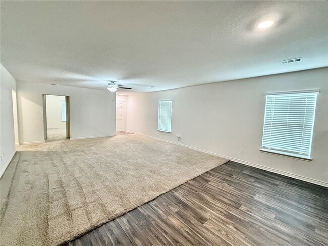 Building Photo - 521 Locksley Cove