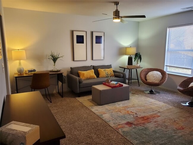 Building Photo - 4102 SW Chapelstone Ave