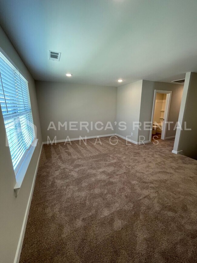 Building Photo - Home for Rent in Jasper, AL!!!