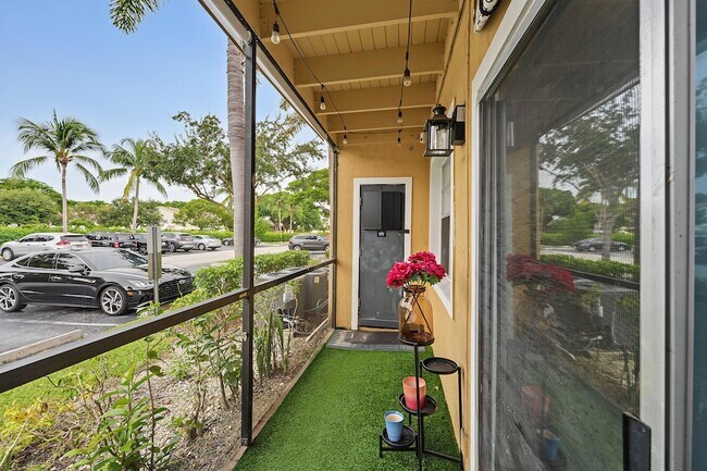 Building Photo - 1259 SW 46th Ave
