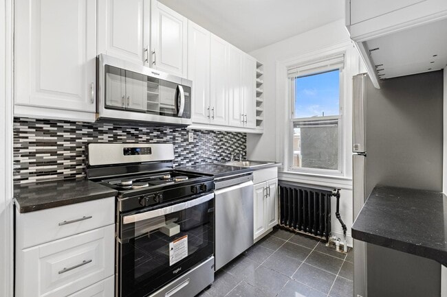 Building Photo - 37 GRACE St