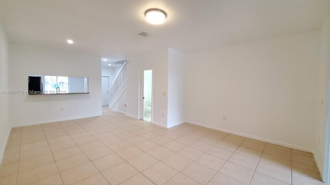 Building Photo - 8222 SW 27th St
