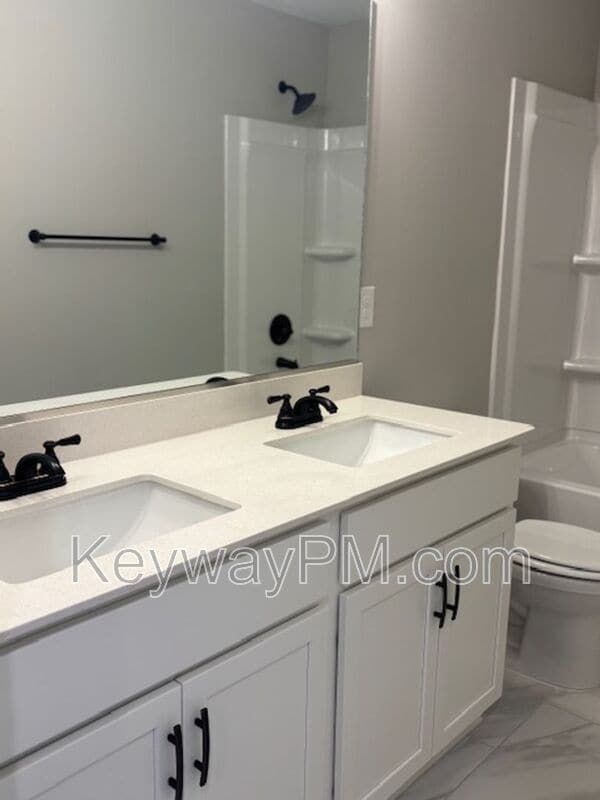 Building Photo - 2040 Denmark Ave SE