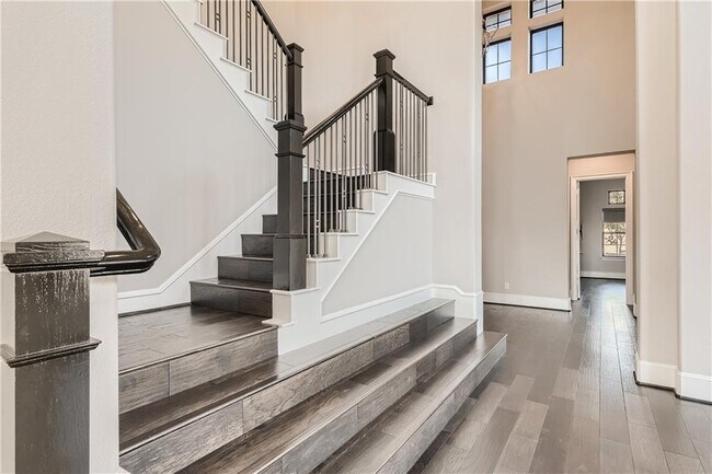 Building Photo - 466 Anfield Cir