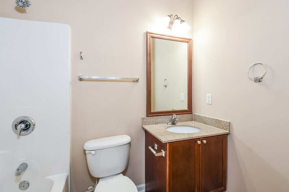 Building Photo - 410 Deepstream Crossing