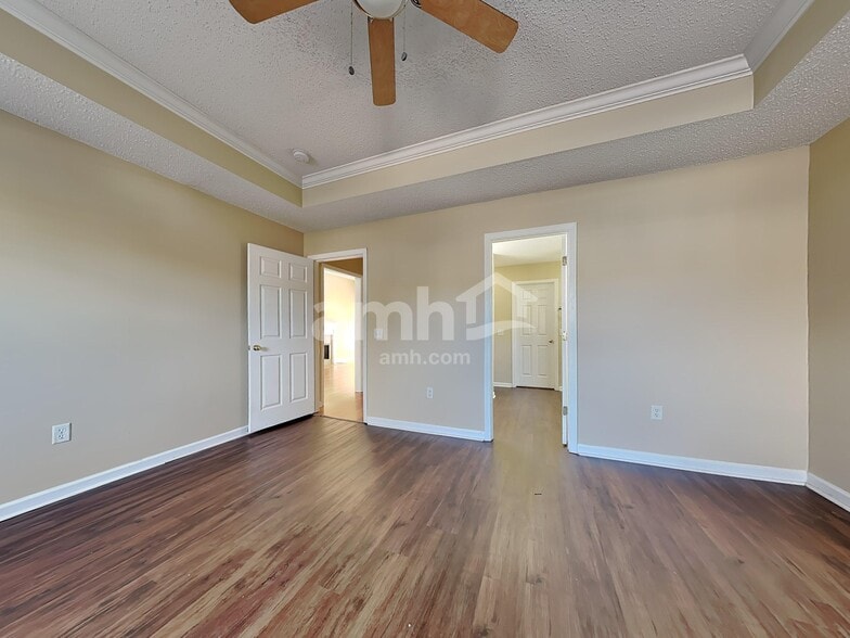 Building Photo - 64 Lancaster Way