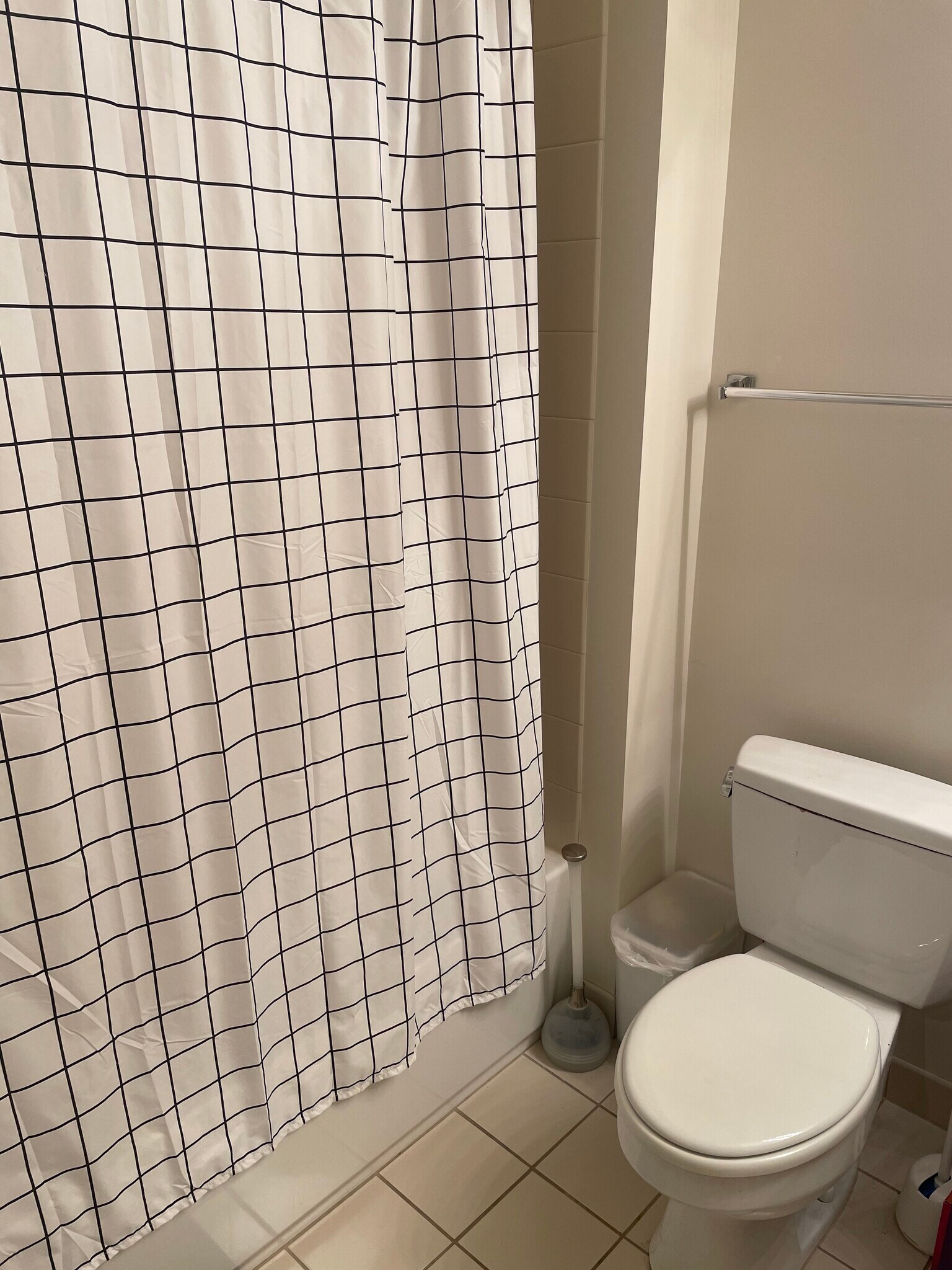 Building Photo - 950 W Monroe St