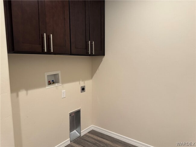 Building Photo - 5079 S Jacaranda Pl