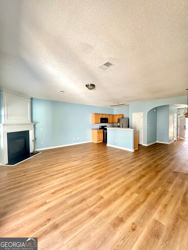 Building Photo - 3871 Pleasant Oaks Dr