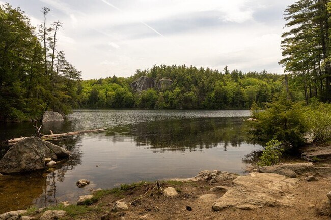 Building Photo - 4 Smoke St