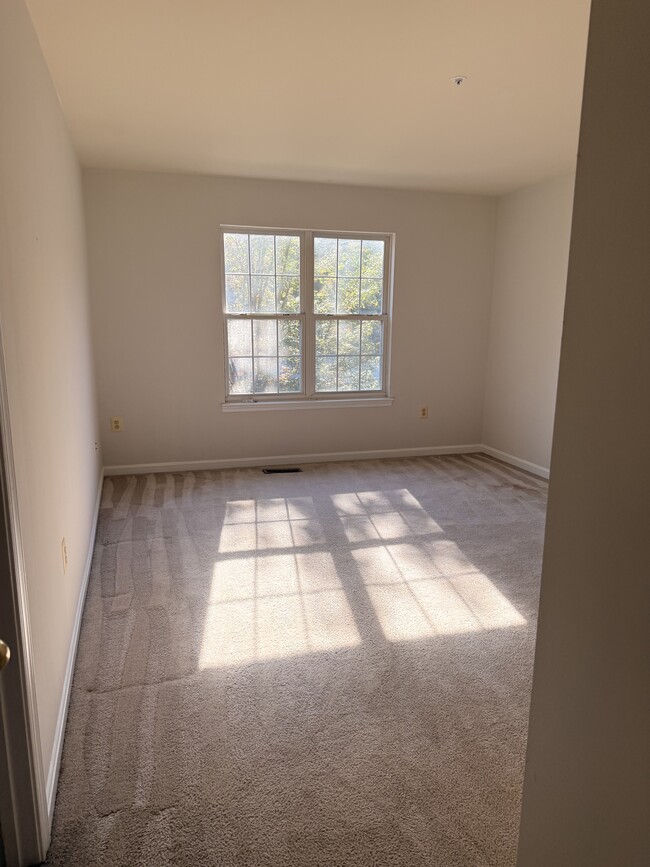 Building Photo - 10010 Westerly Ln