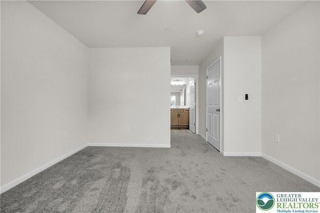 Building Photo - 1513 Maple St