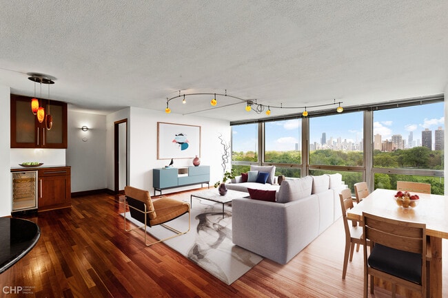 Building Photo - 330 W Diversey Pkwy