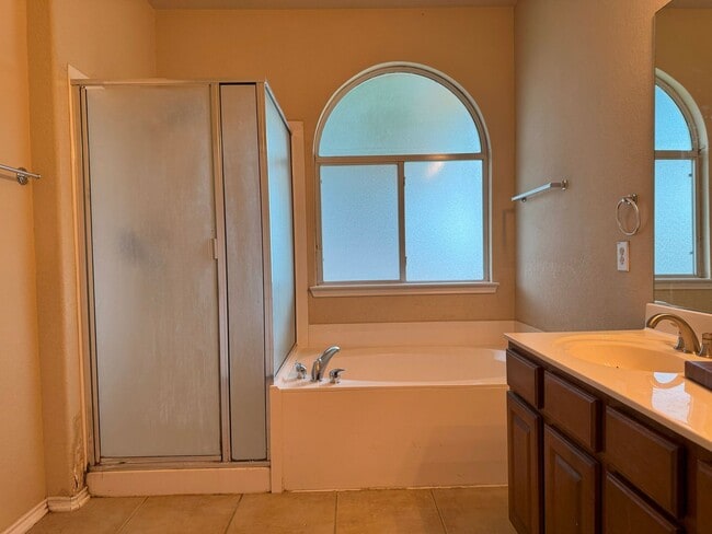 Building Photo - 2656 Pillory Pointe