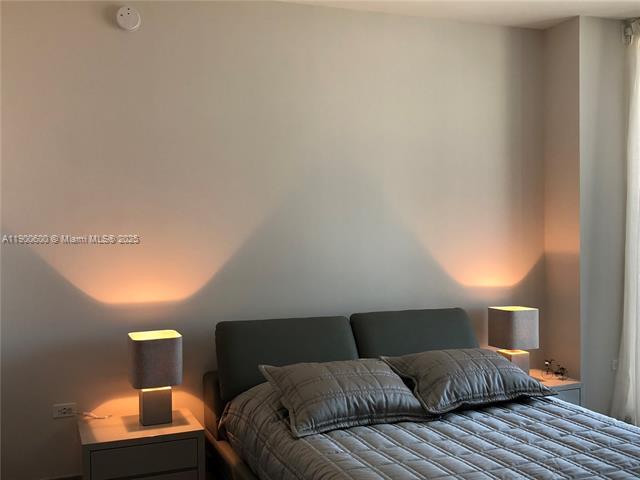 Building Photo - 68 SE 6th St