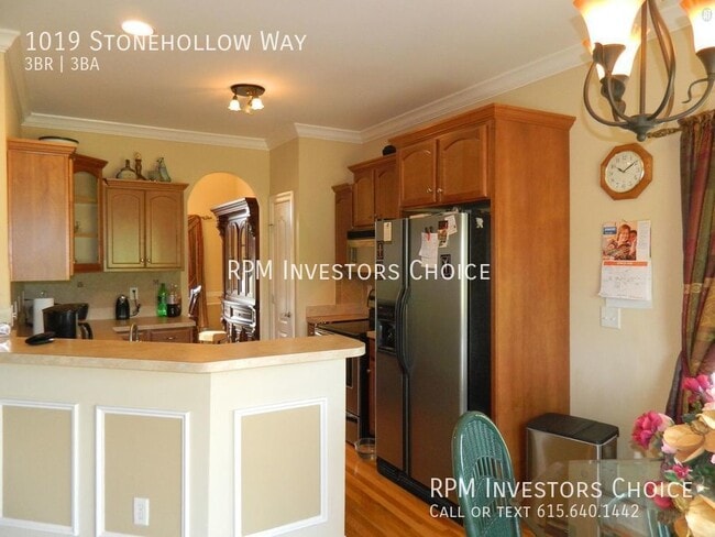 Building Photo - 1019 Stonehollow Way