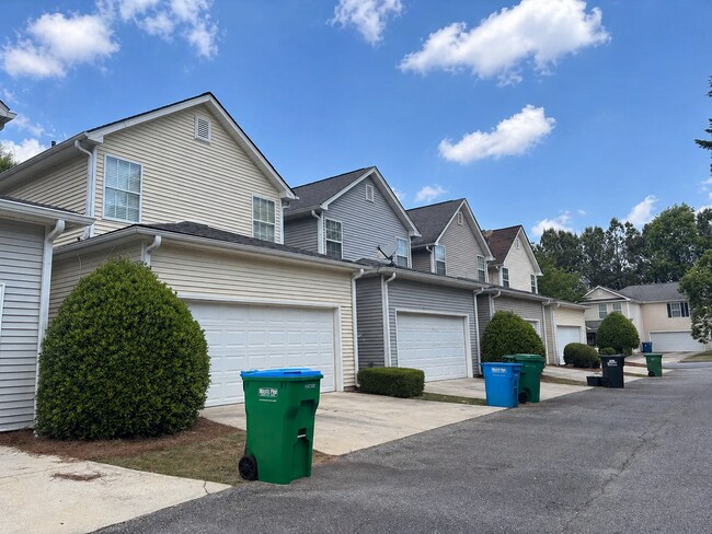 Building Photo - 207 Wiltshire Dr