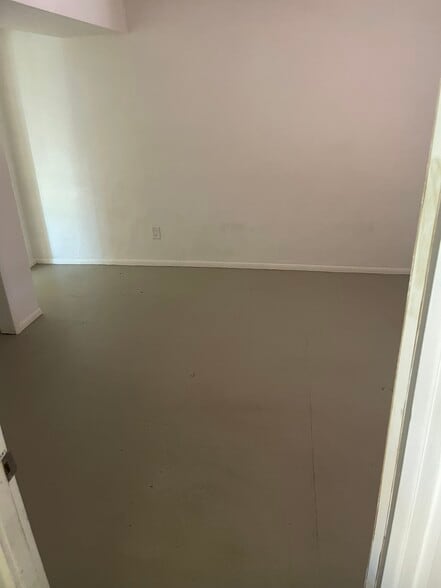 Building Photo - 3027 N Geronimo Ave