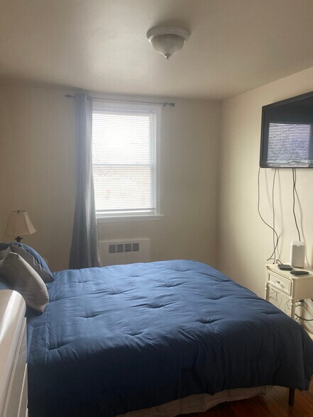 Building Photo - 4309 Norfolk Ave