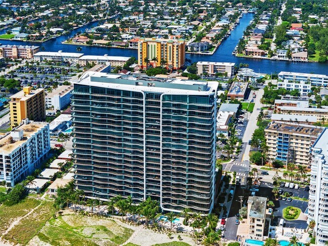Building Photo - 900 N Ocean Blvd