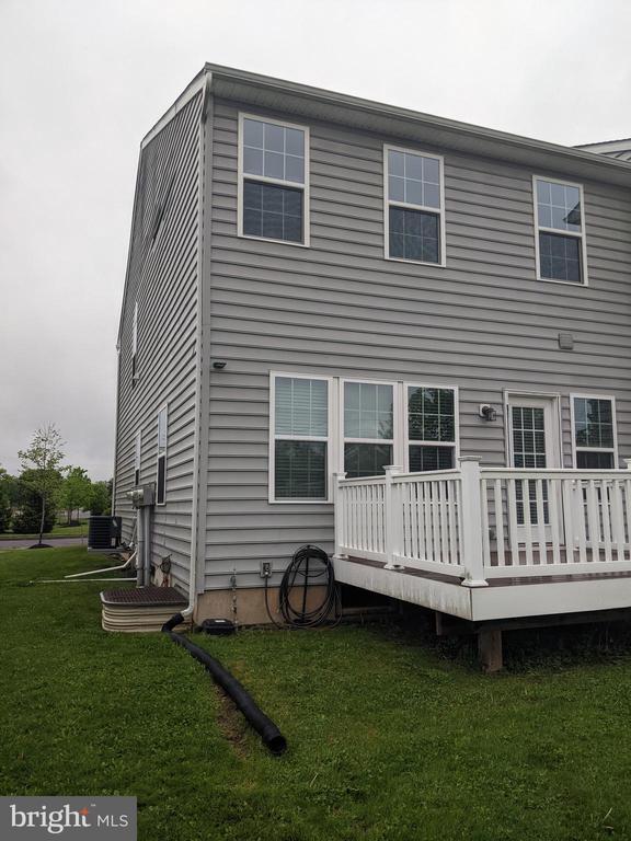 Building Photo - 1722 Lydia Dr