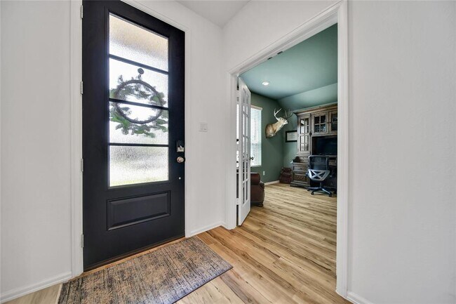 Building Photo - 15415 Surrey Pines Ln