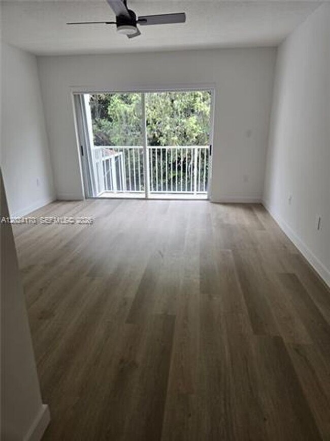 Building Photo - 9835 NW 43rd Terrace