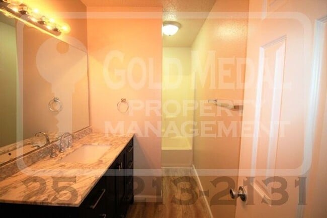 Building Photo - 3904 Charolais Dr