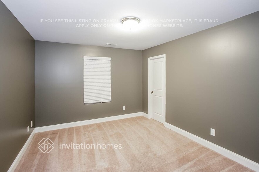 Building Photo - 5386 Roberta Crossing Dr