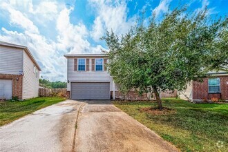 Building Photo - 28818 Frio River Loop