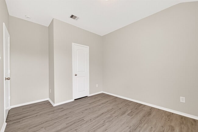 Building Photo - 20112 Leaf River Cir