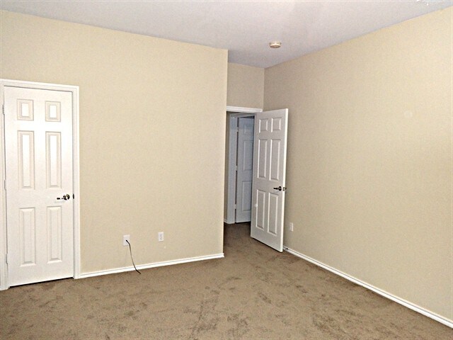 Building Photo - 6424 Payton Dr