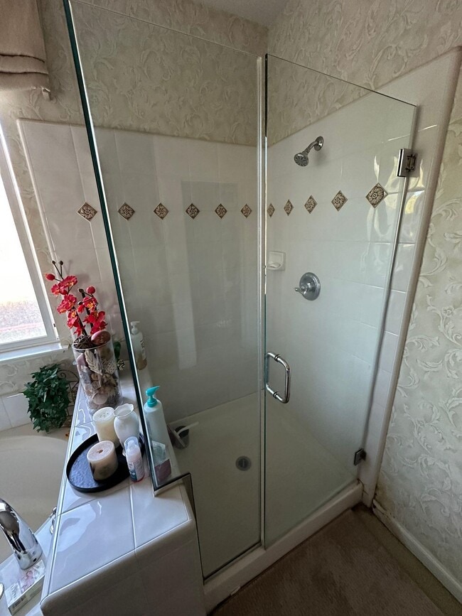 Building Photo - 1013 Ridgeview Dr