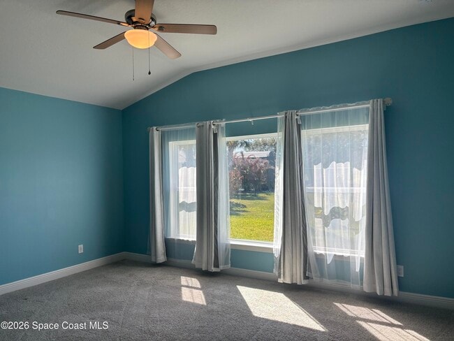 Building Photo - 718 Lyndall Ln