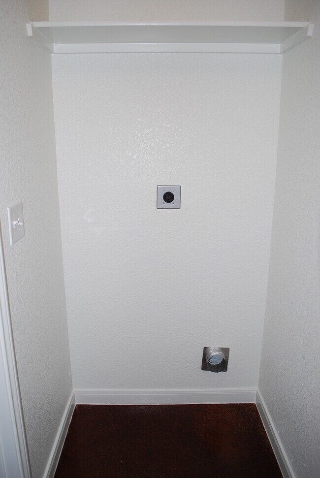 Building Photo - 1514 Dakota Trce