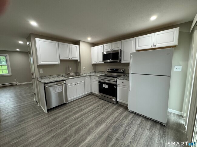 Building Photo - 37 Caswell Ave