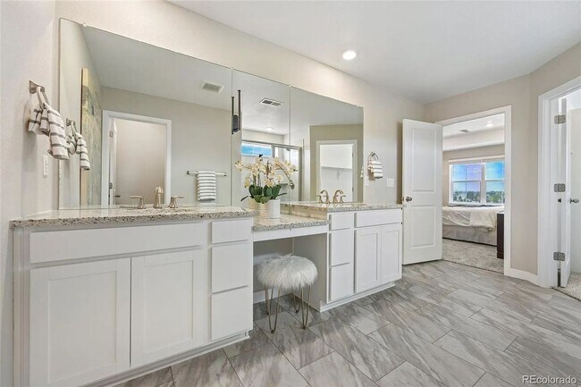 Building Photo - Brand New Next Gen Home in Beautiful Erie!