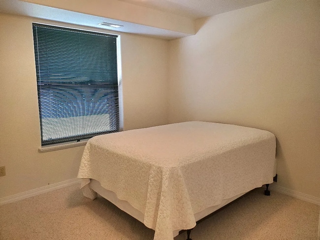 Building Photo - 3b/2.5 House for Rent