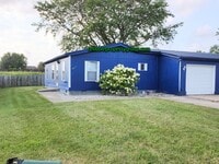 Building Photo - New Listing in Fort Wayne