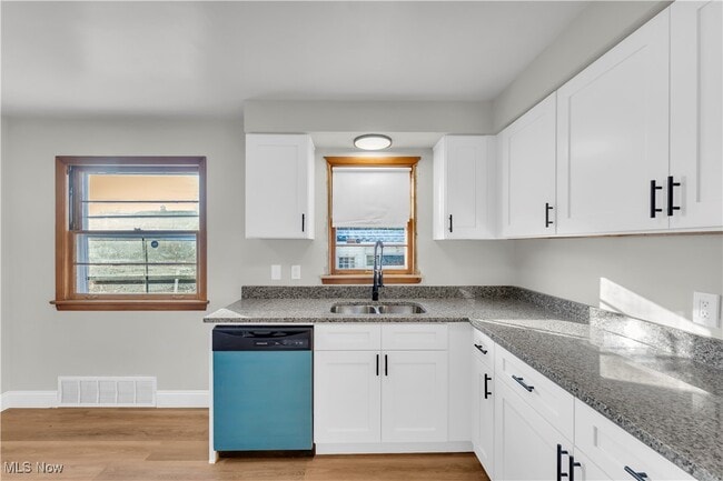 Building Photo - 20870 Wilmore Ave