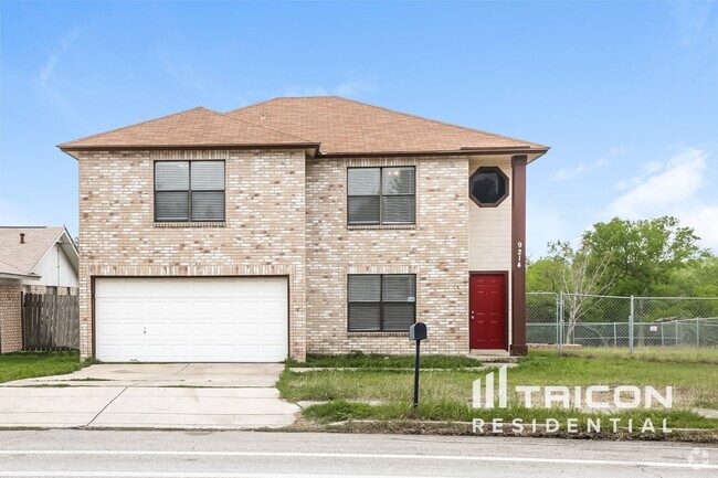 Building Photo - 9214 Adams Hill Dr