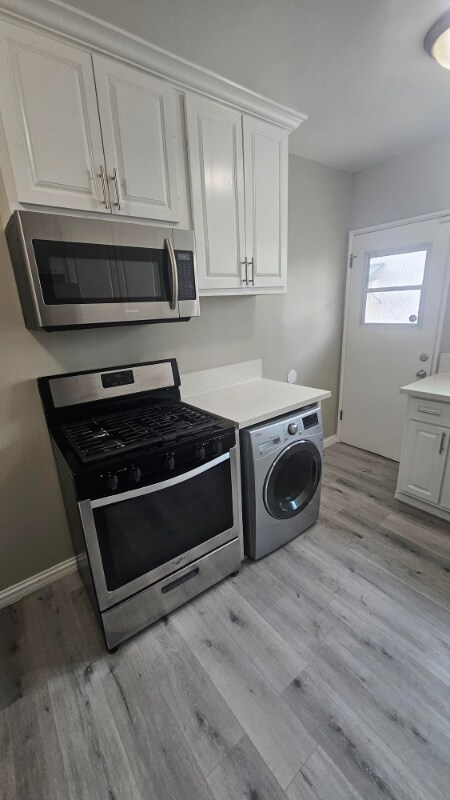 Building Photo - 812 N Fuller Ave