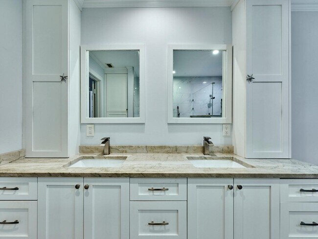 Building Photo - 17567 84th Ct N