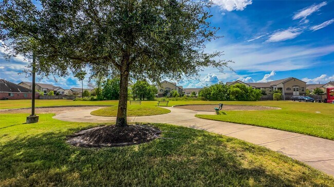 Building Photo - 4106 Mossy Pl Ln